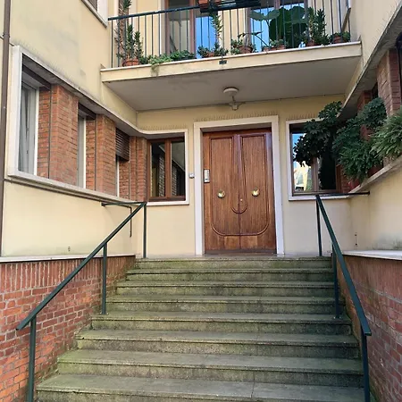Appartamento Comodo Al Centro Del *